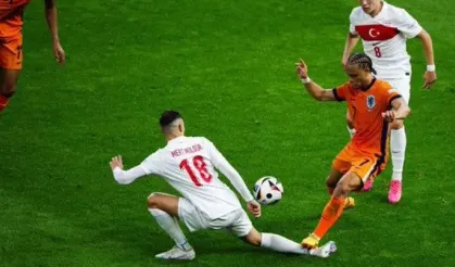 Milli Takım'ın maçında hakemden skandal karar!