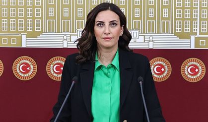 Vanlı milletvekili CHP'ye katıldı!