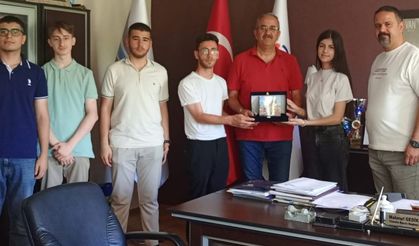 Avrupa birincisi Vanlı öğrencilere çalışma alanı desteği