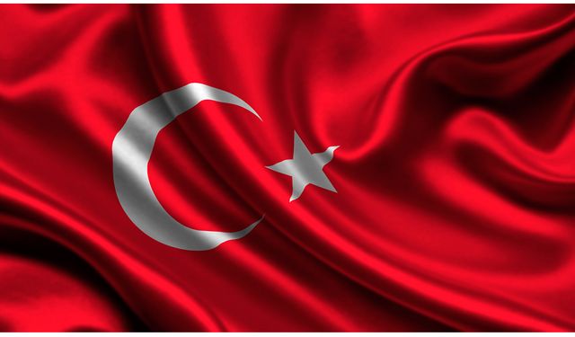 Türkiye 12 Mehmetçik'i uğurladı, yürekler dağlandı... Elinde oyuncağı, şehit babasının tabutuna sarılıp gözyaşı döktü