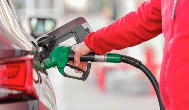 Motorin ve benzin bu gece zamlanacak!