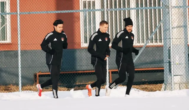 Vanspor, Iğdır FK maçı için sahaya indi