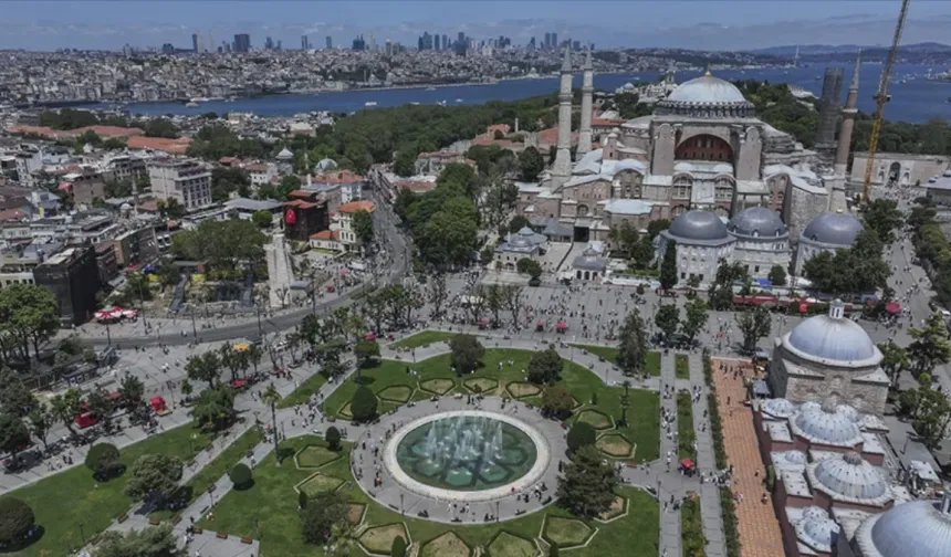 Yerli turistlerin seyahat harcamaları ilk çeyrekte yüzde 69 arttı